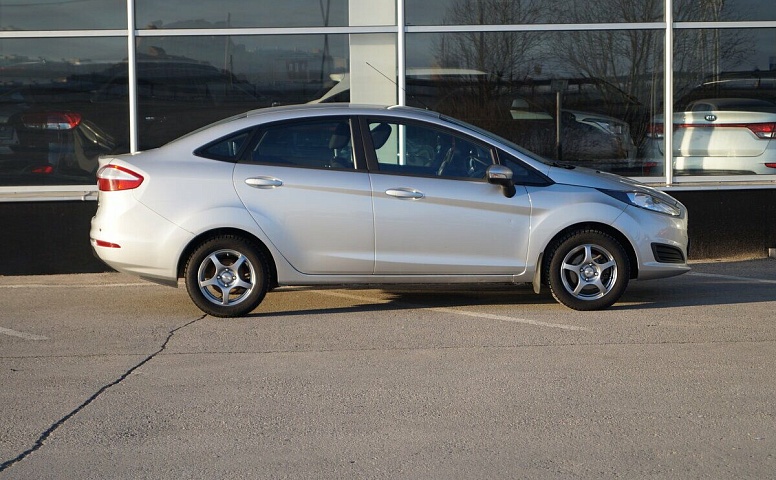Ford Fiesta Mk6 Рестайлинг