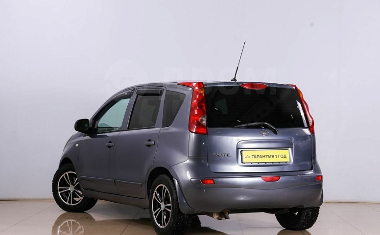 Nissan Note, 1 поколение