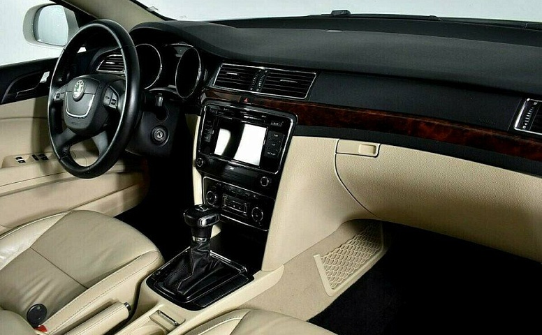 Skoda Superb 1.8 Автомат
