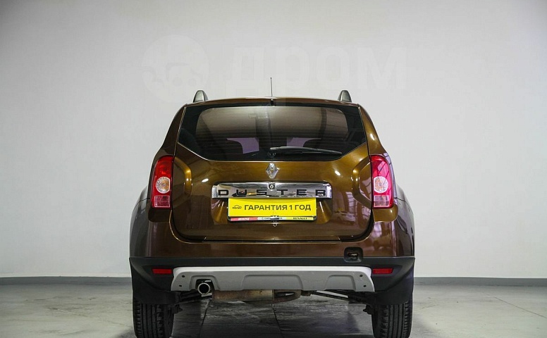 Renault Duster, 1 поколение