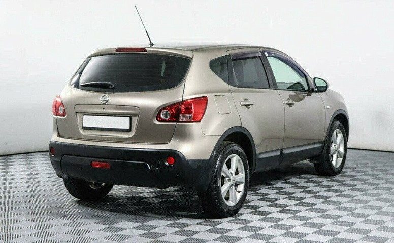 Nissan Qashqai 2.0 Вариатор