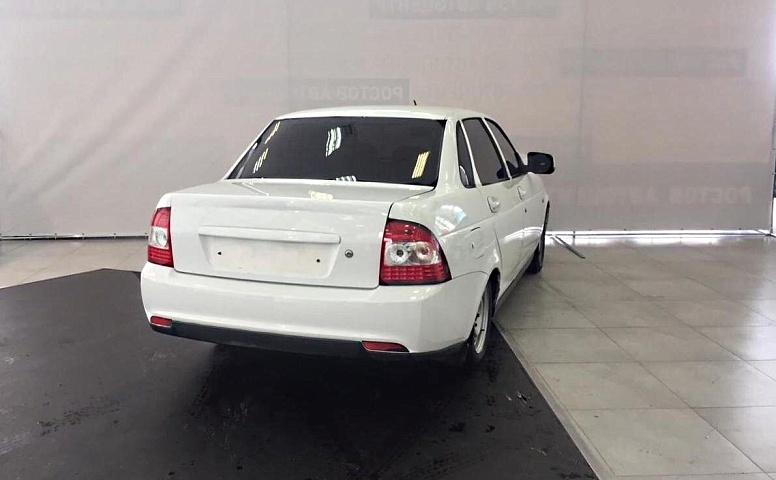 LADA (ВАЗ) 2170 1.6 MT (98 л.с.)